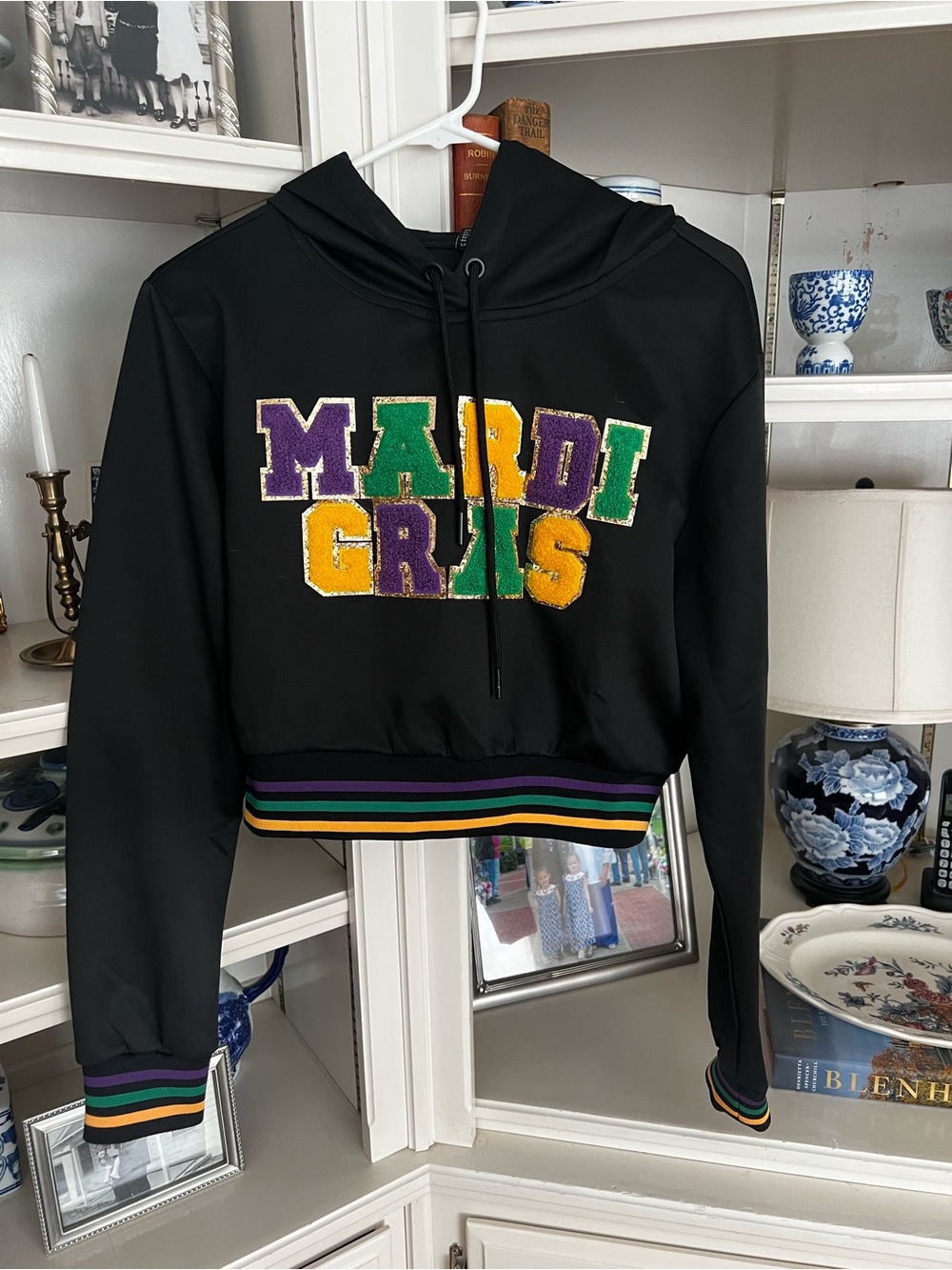 Mardi Gras Cropped Hoodie Sweatshirt - Black